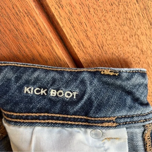 American Eagle Bootcut Jeans - Picture 9 of 9